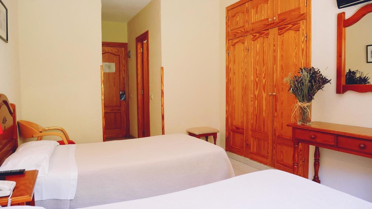 Balneario De Tus Hotel เยสเต ภายนอก รูปภาพ